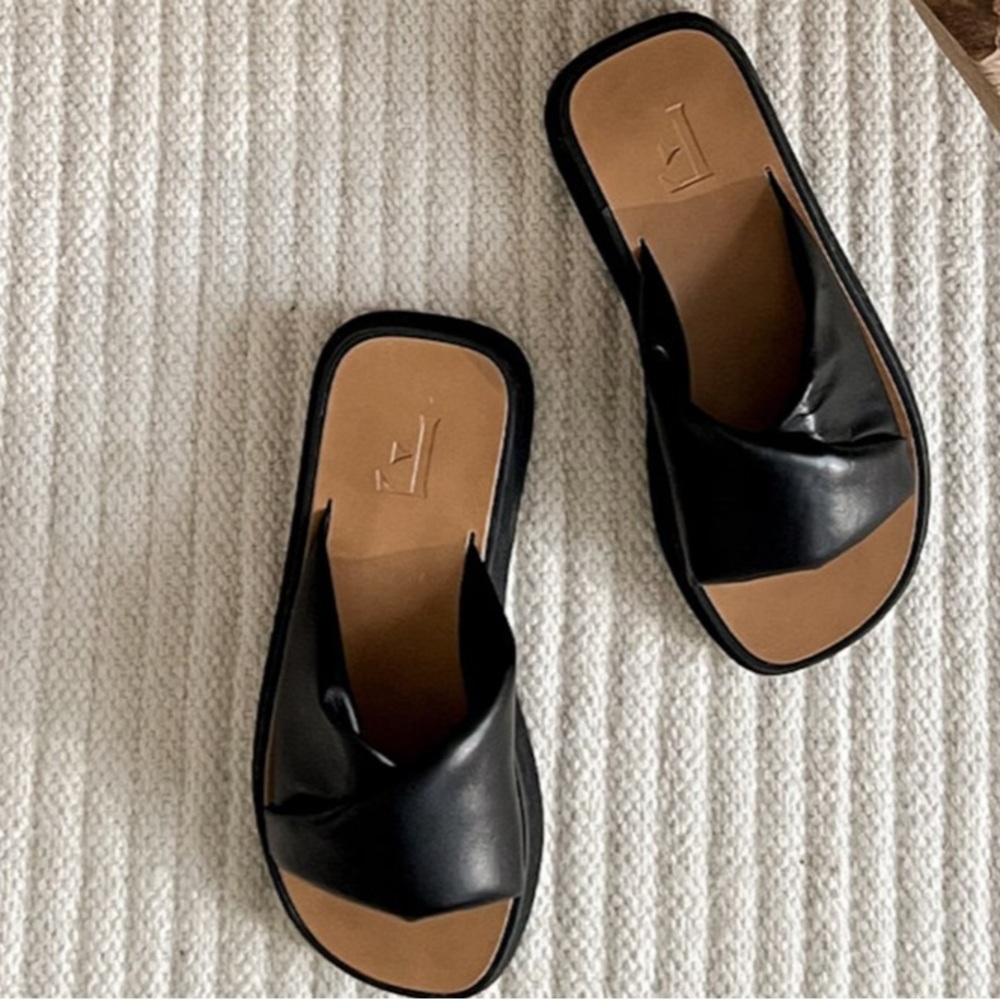 Flattered Bea Leather Size:8